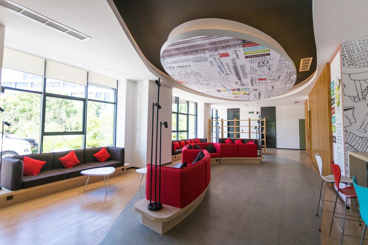 Ibis Wenzhou University Hotel Exterior photo